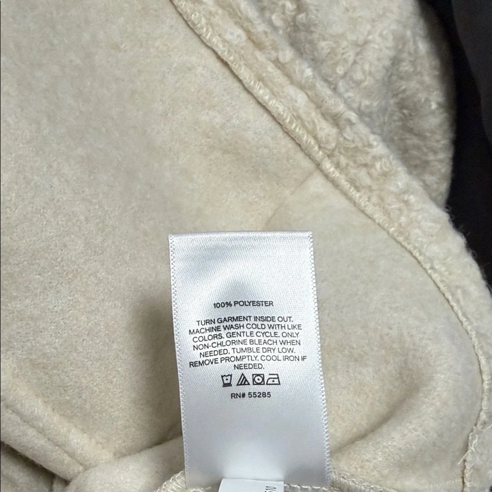 Express Boucle Four Pocket Cropped Jacket - Picture 4 of 4